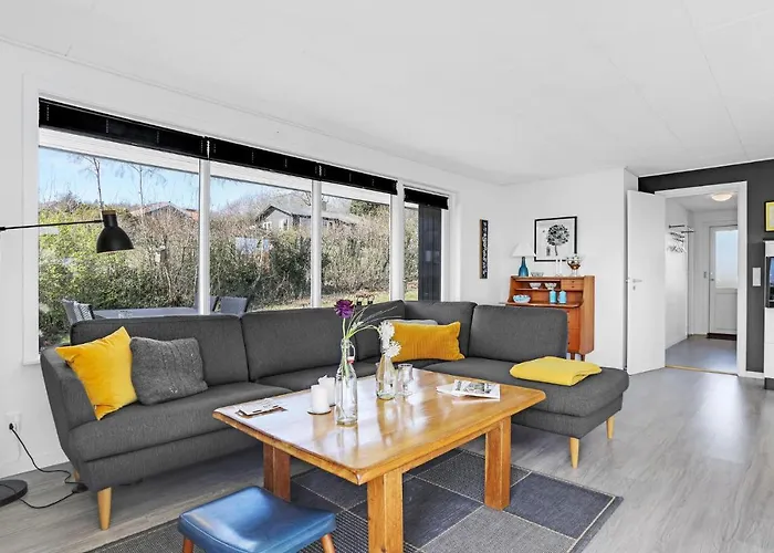 Amazing In With Kitchen * Allinge-Sandvig