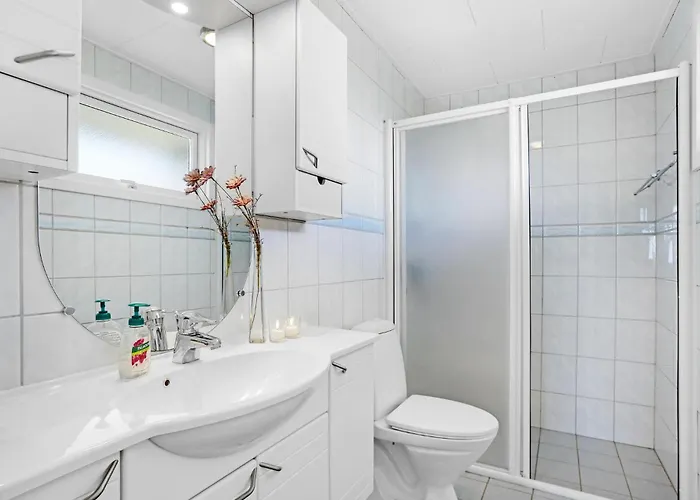 Amazing In With Kitchen Allinge-Sandvig